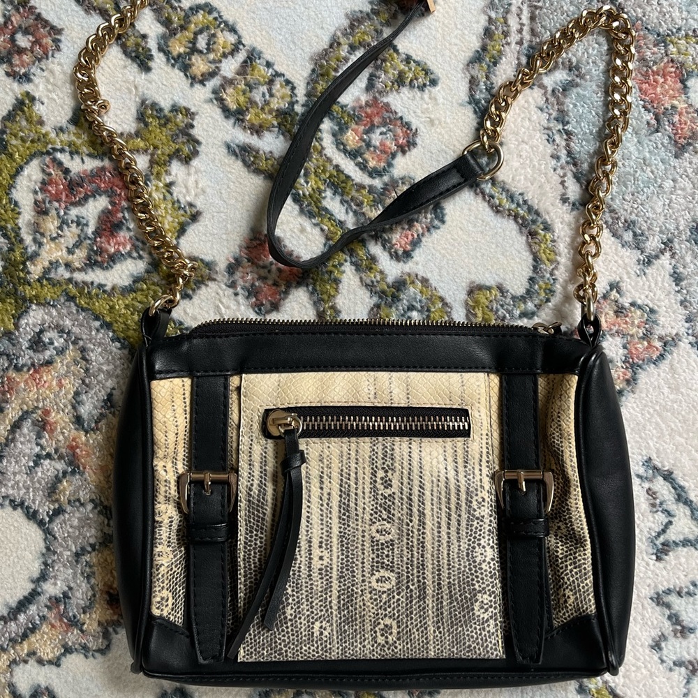 Crossbody bag